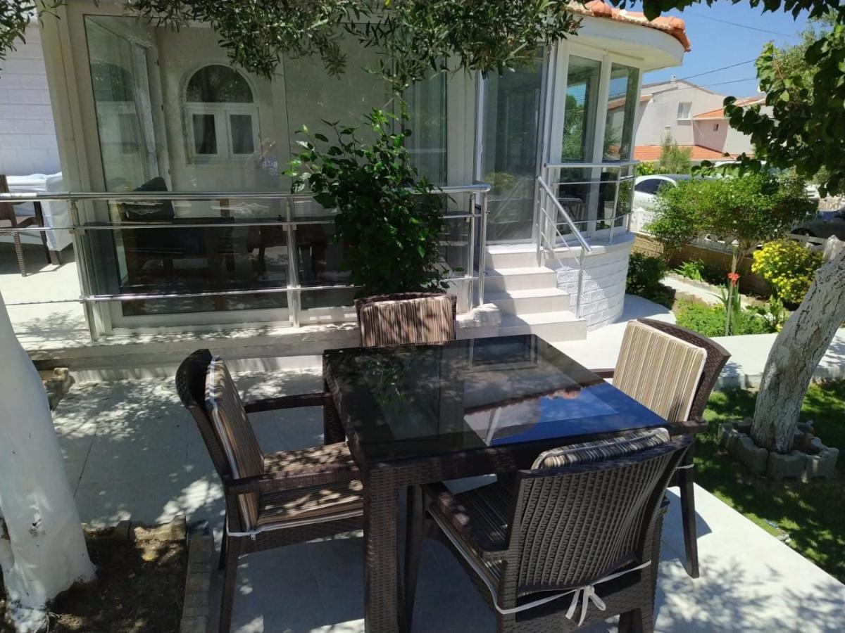Cesme Burcu Sitesi Yaman Villa Exterior photo