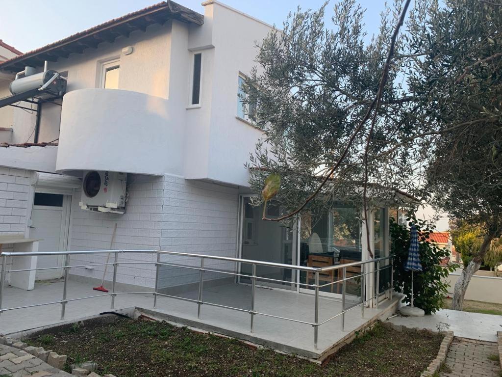 Cesme Burcu Sitesi Yaman Villa Exterior photo